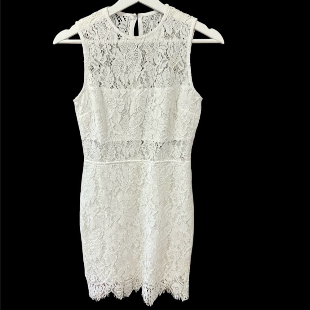 Classic White Lace Sleeveless Sheath Dress